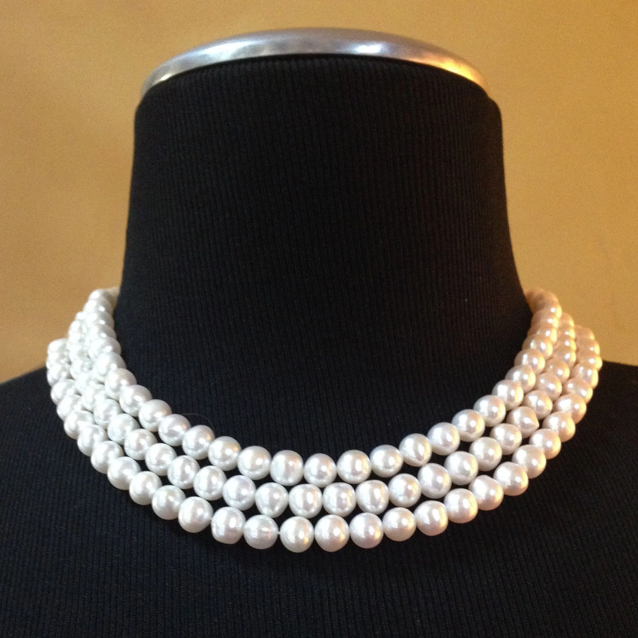 Triple strand graduated pearl hotsell necklace